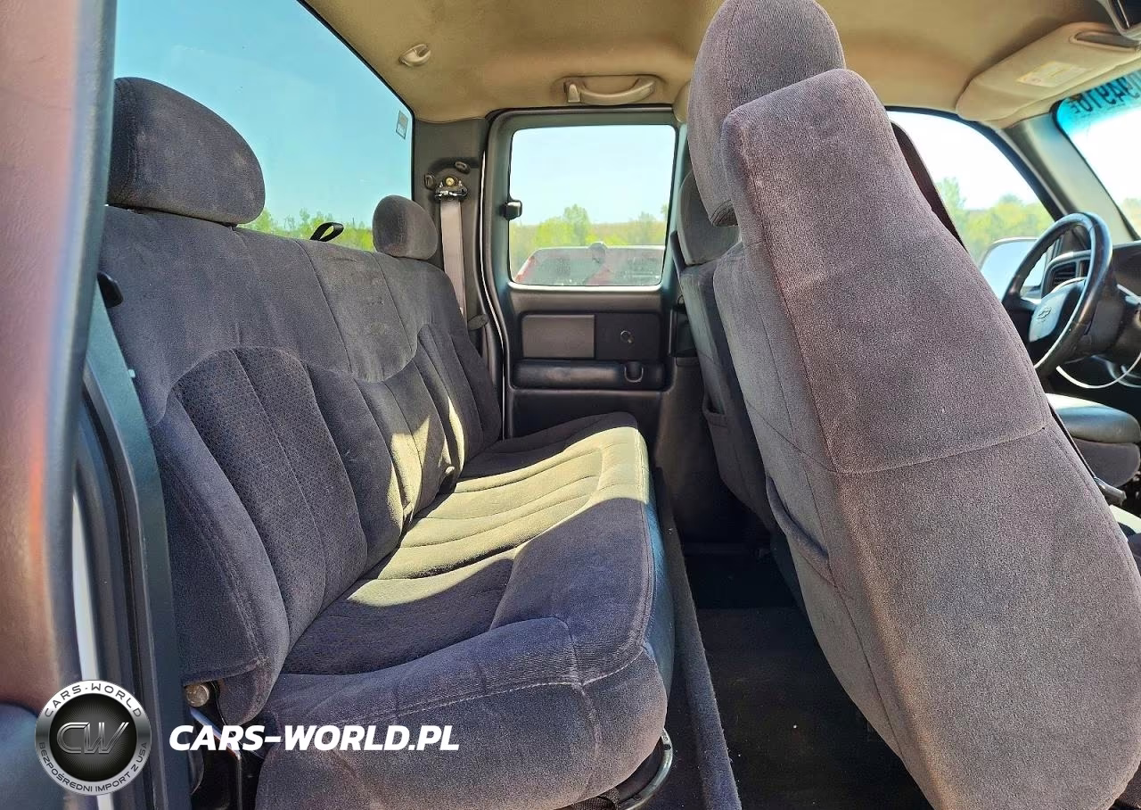 2002 Chevrolet Silverado C1500 VIN:2GCEC19V821192163 - 10