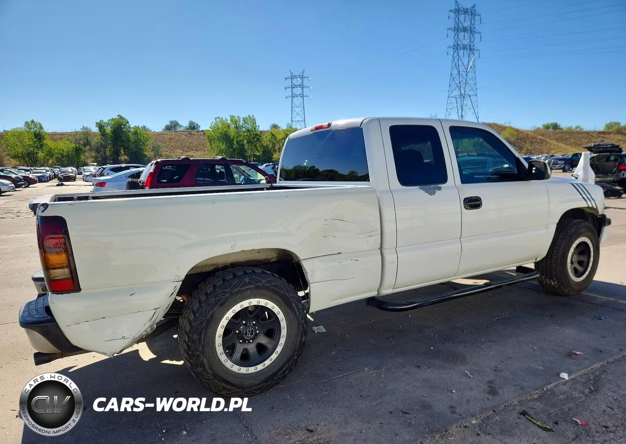 2002 Chevrolet Silverado C1500 VIN:2GCEC19V821192163 - 3