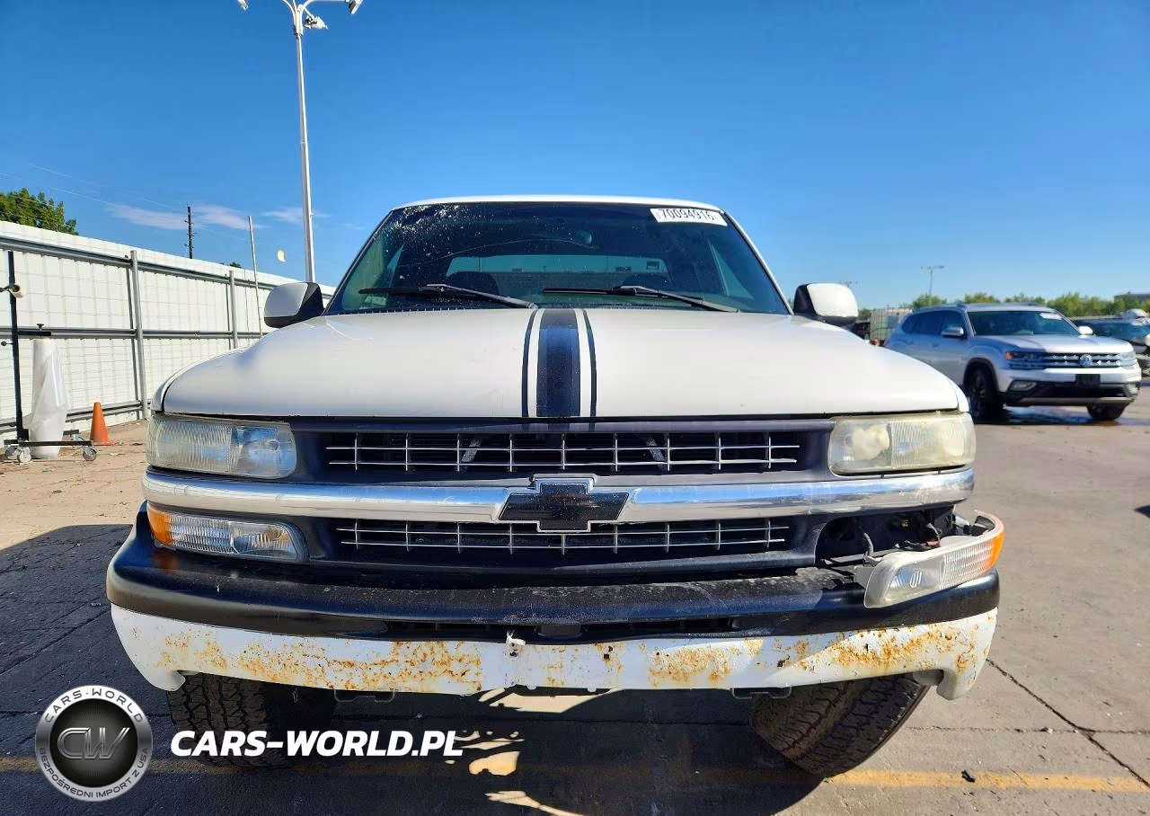 2002 Chevrolet Silverado C1500 VIN:2GCEC19V821192163 - 5