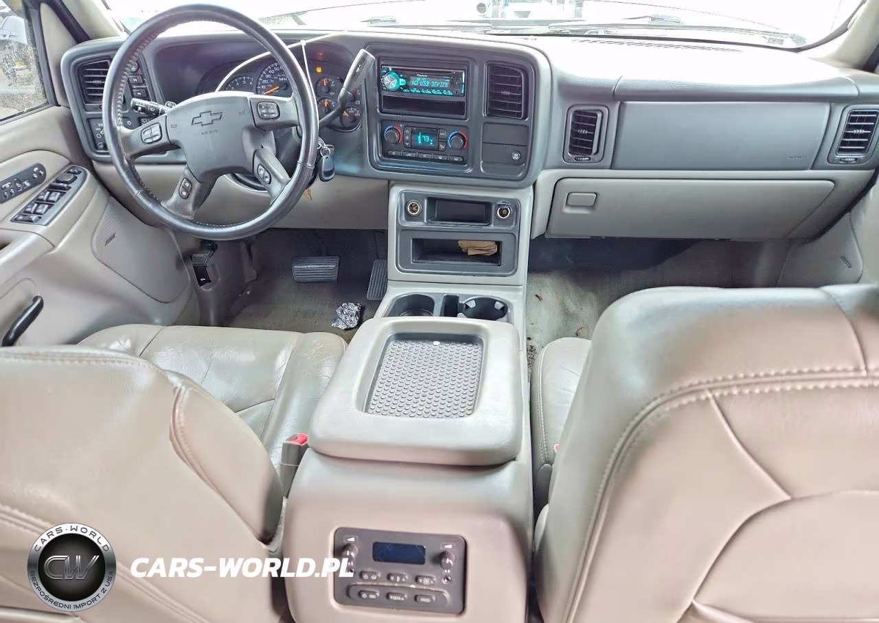 2005 Chevrolet Tahoe K1500 VIN:1GNEK13Z45J235851 - 8