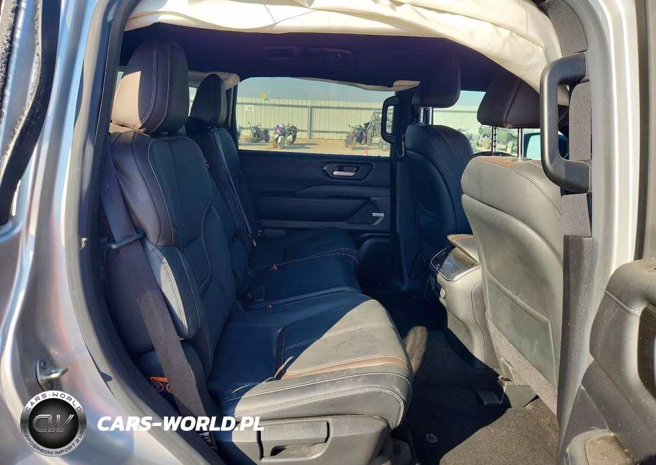 2025 Nissan Armada Sl VIN:JN8AY3BE2S9401012 - 11