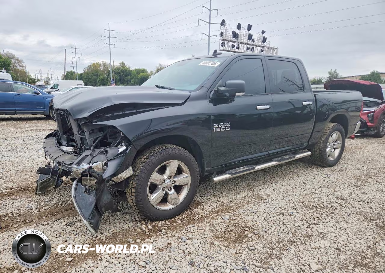 2018 Ram 1500 Slt VIN:3C6RR7LGXJG235315 - 1