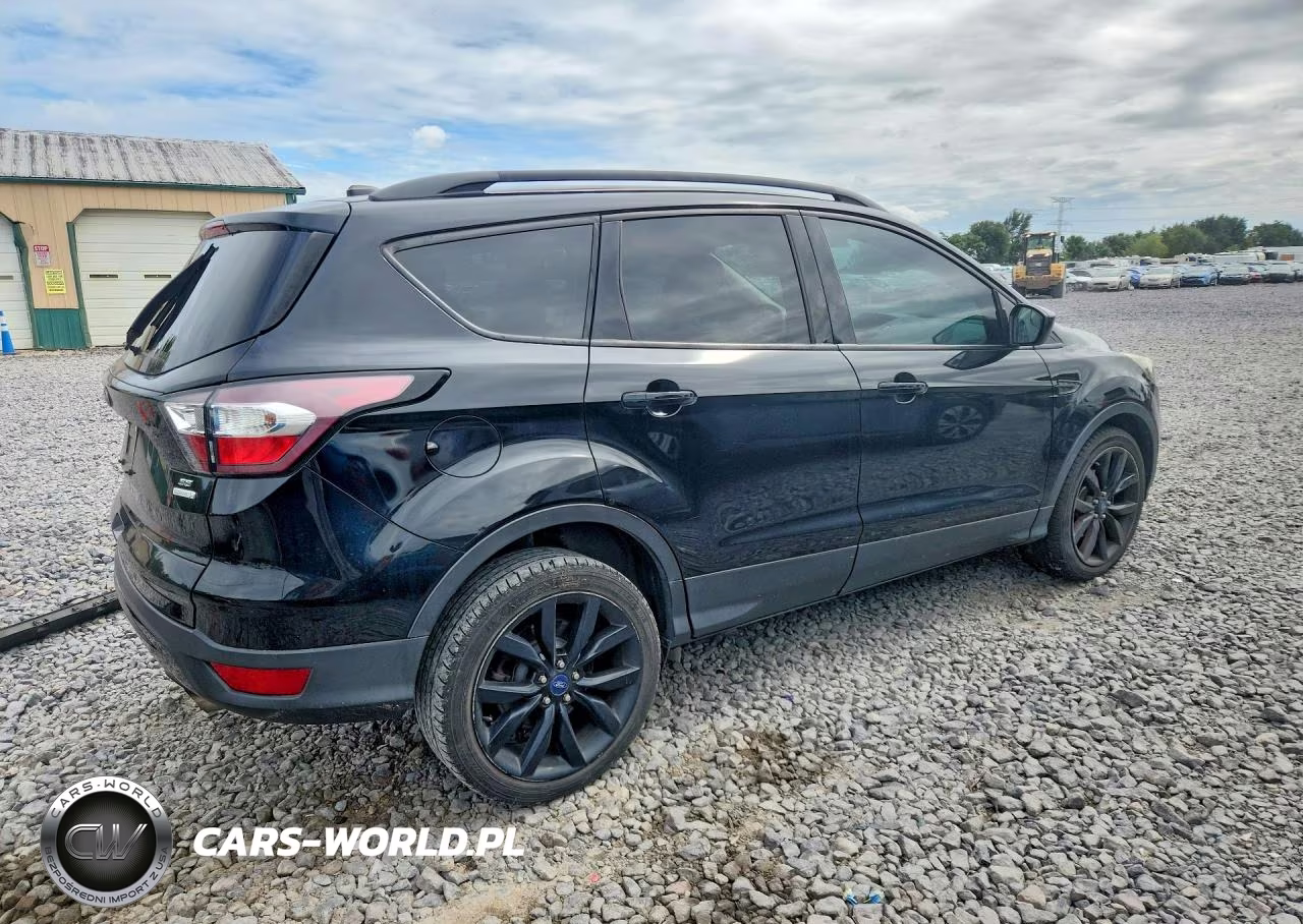 2017 Ford Escape Se VIN:1FMCU0GD7HUC74239 - 3