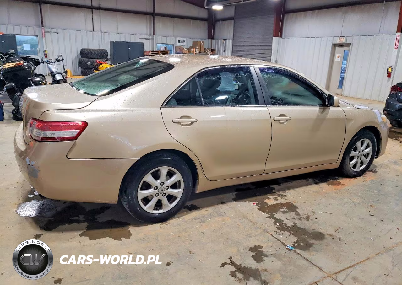 2011 Toyota Camry Le VIN:4T1BF3EK2BU650720 - 3