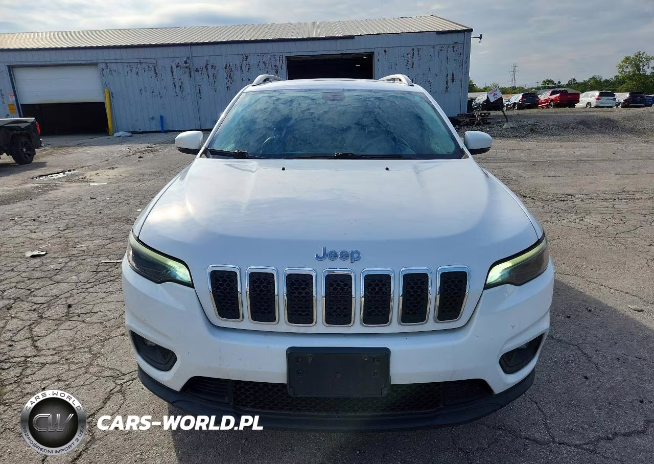 2019 Jeep Cherokee Latitude Plus VIN:1C4PJMLB0KD238751 - 5