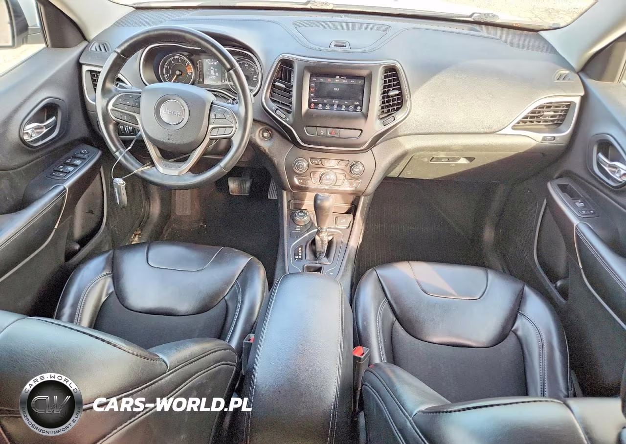 2019 Jeep Cherokee Latitude Plus VIN:1C4PJMLB0KD238751 - 8
