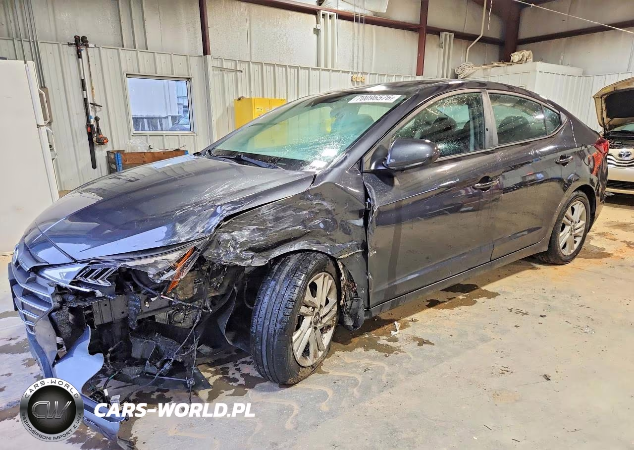 2020 Hyundai Elantra – zdjęcie 1 z 13