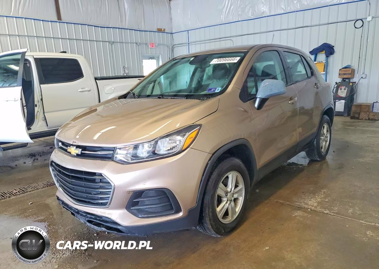 2018 Chevrolet Trax Ls VIN:3GNCJNSB3JL388603 - 1