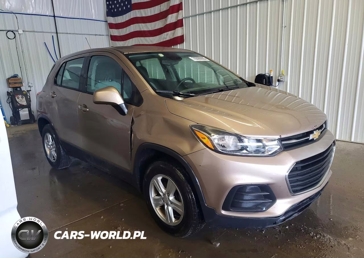 2018 Chevrolet Trax Ls VIN:3GNCJNSB3JL388603 - 4