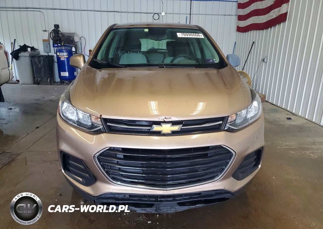 2018 Chevrolet Trax Ls VIN:3GNCJNSB3JL388603 - 5