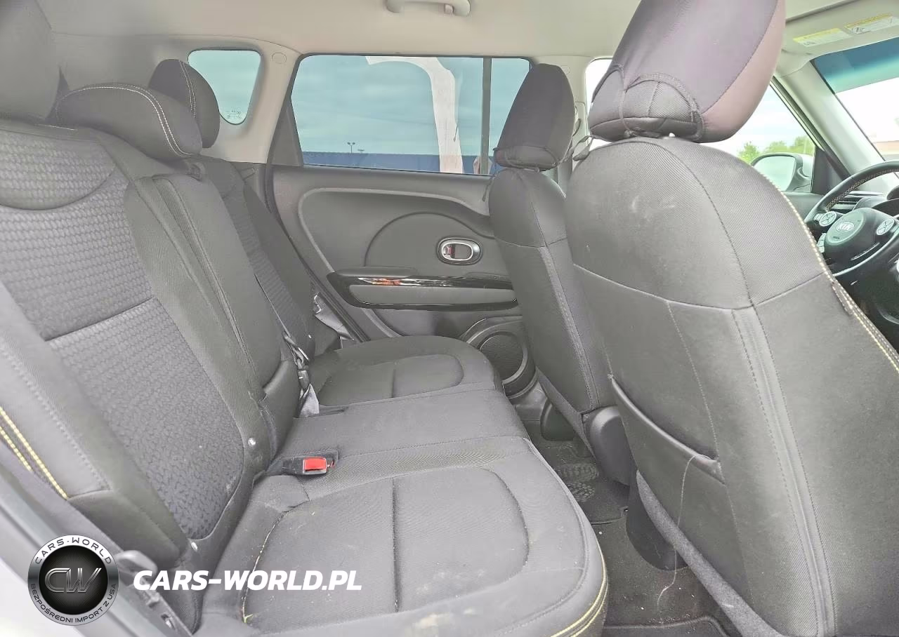 2016 Kia Soul + VIN:KNDJP3A5XG7823886 - 11