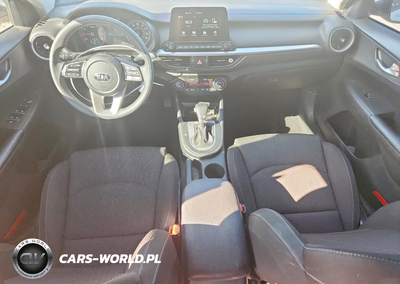 2019 Kia Forte Fe VIN:3KPF24AD7KE013237 - 8