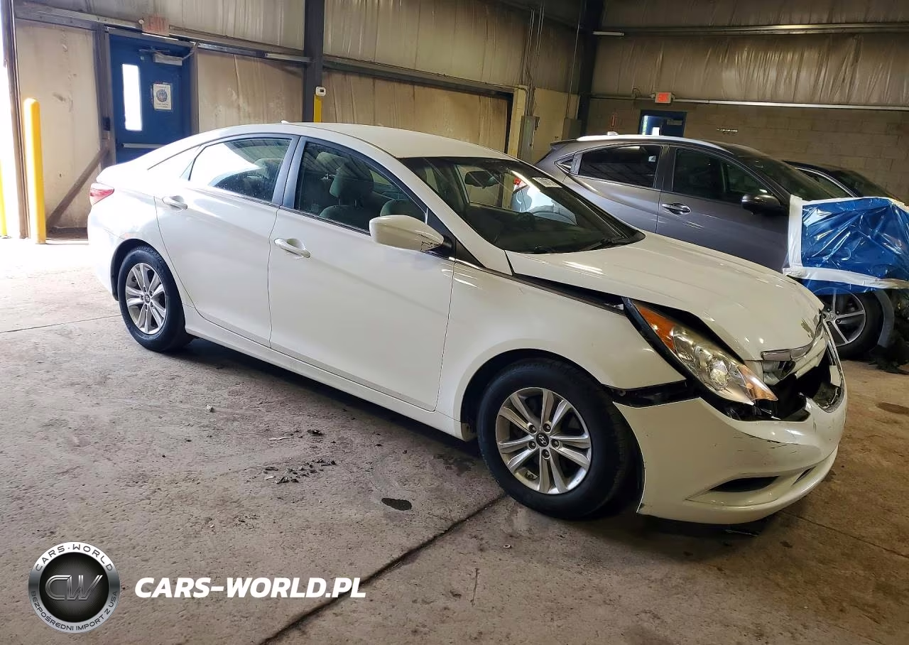 2013 Hyundai Sonata Gls VIN:5NPEB4AC7DH762928 - 4