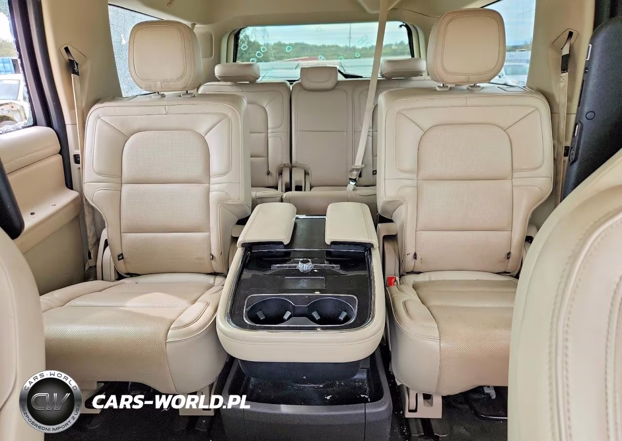 2019 Lincoln Navigator L Reserve VIN:5LMJJ3LT4KEL12622 - 10