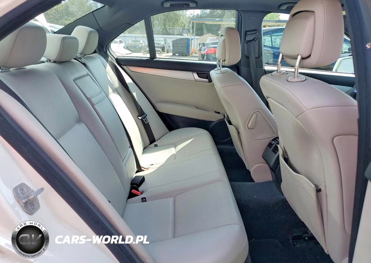 2013 Mercedes-Benz C 250 VIN:WDDGF4HBXDA763434 - 10