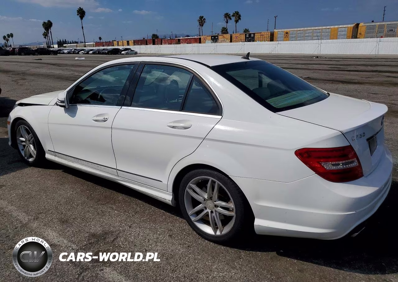 2013 Mercedes-Benz C 250 VIN:WDDGF4HBXDA763434 - 2
