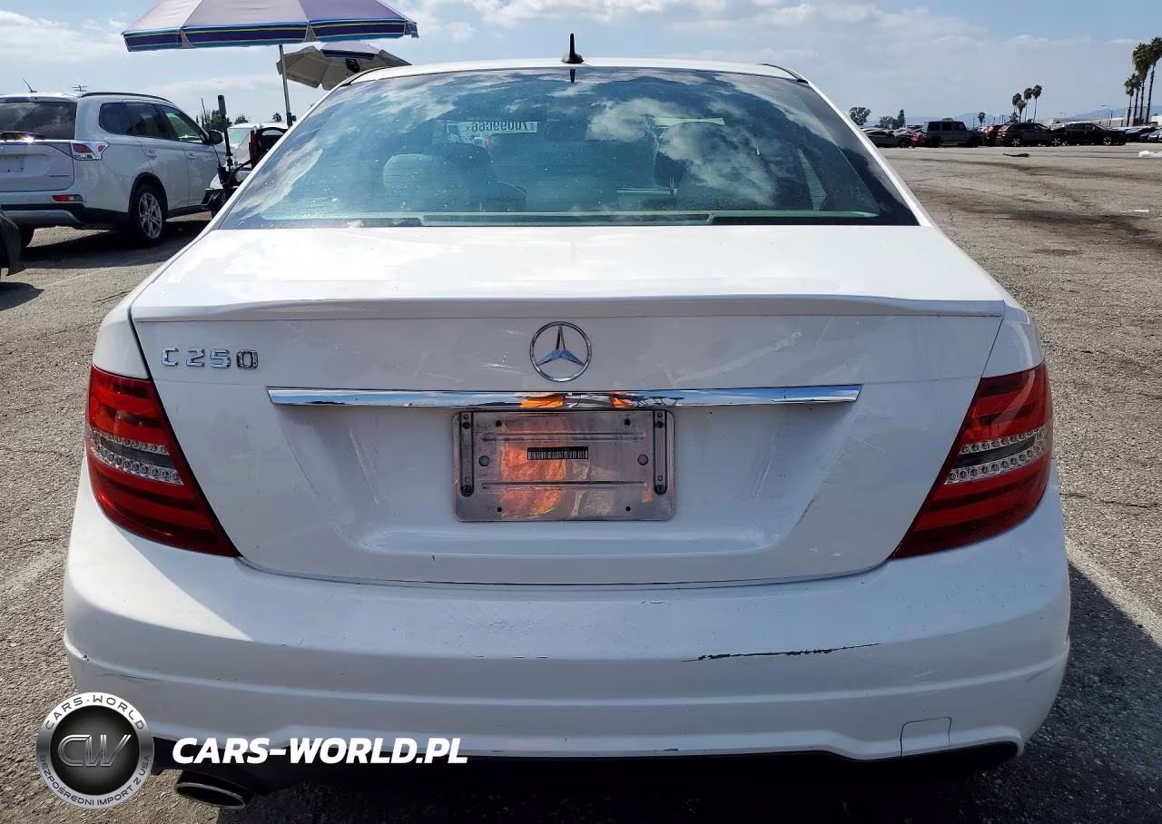2013 Mercedes-Benz C 250 VIN:WDDGF4HBXDA763434 - 6