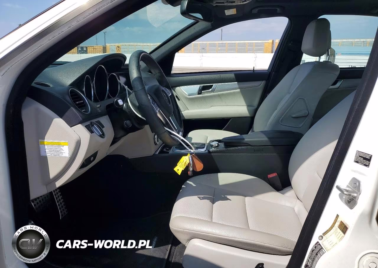 2013 Mercedes-Benz C 250 VIN:WDDGF4HBXDA763434 - 7