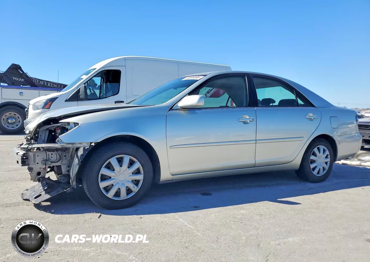 2005 Toyota Camry Le
