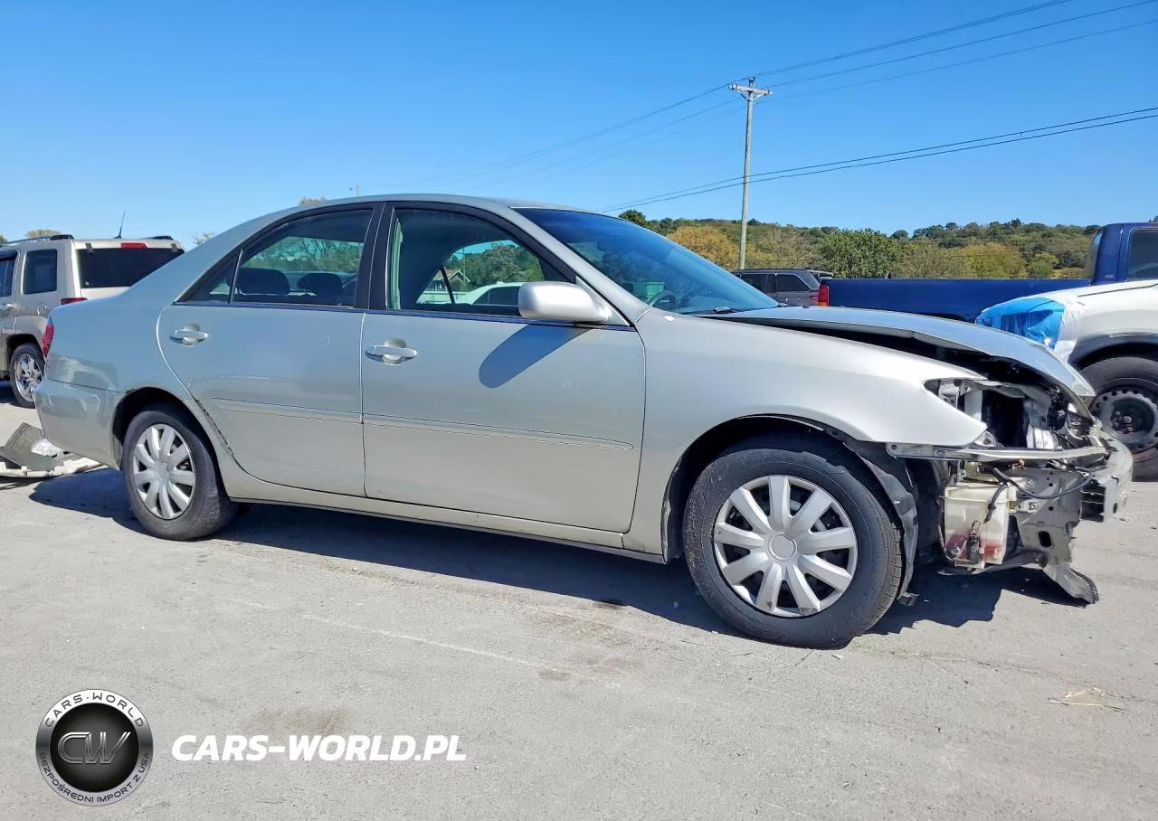 2005 Toyota Camry Le VIN:JTDBE32K853026619 - 4