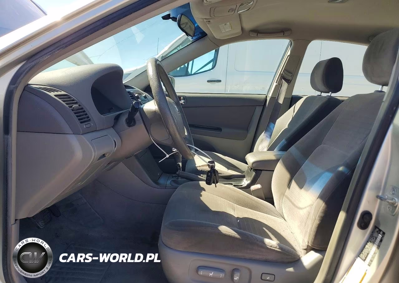 2005 Toyota Camry Le VIN:JTDBE32K853026619 - 7