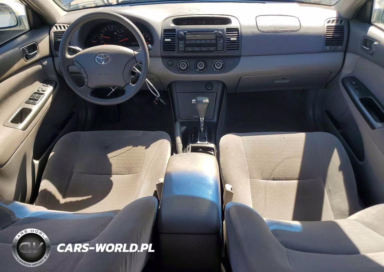 2005 Toyota Camry Le VIN:JTDBE32K853026619 - 8