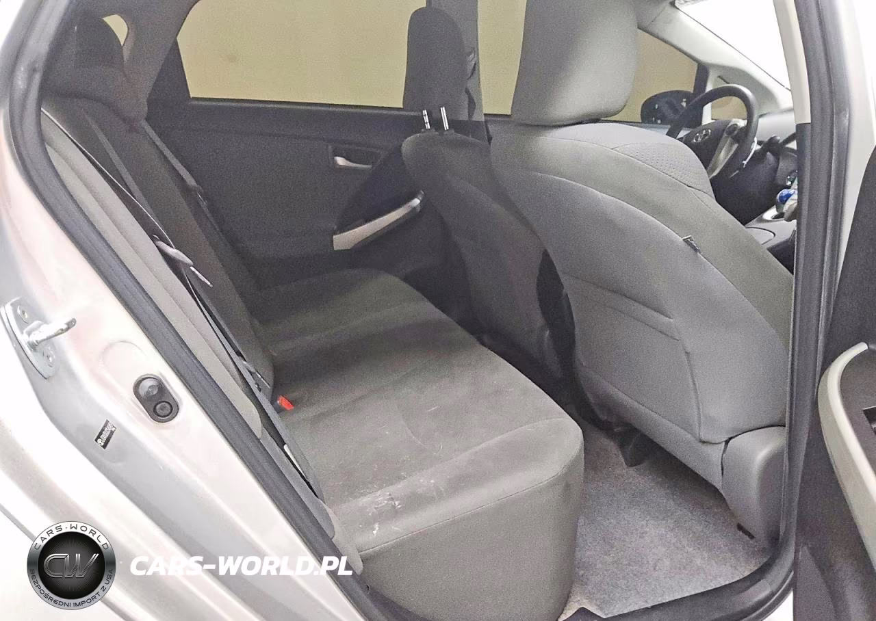 2012 Toyota Prius Three VIN:JTDKN3DU0C5462459 - 10