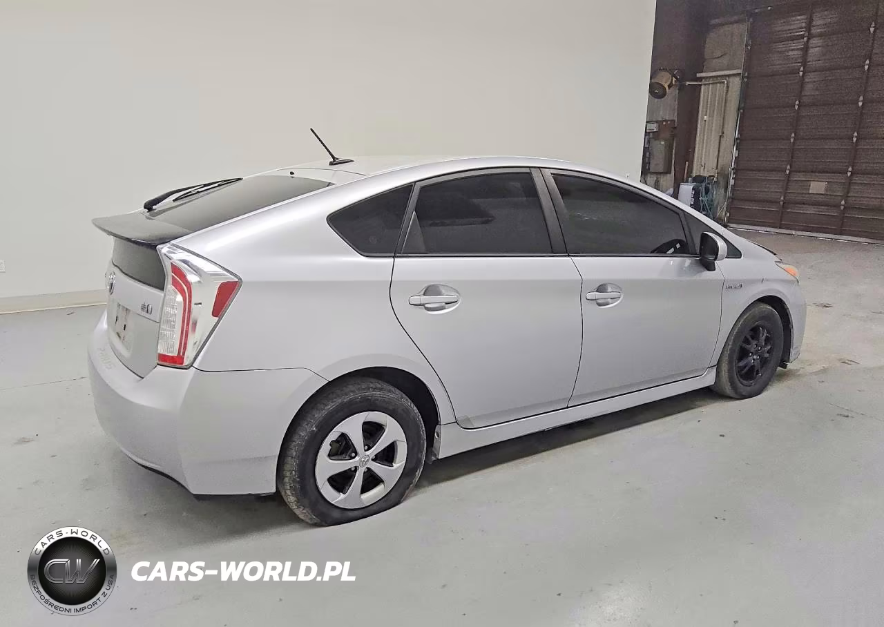 2012 Toyota Prius Three VIN:JTDKN3DU0C5462459 - 3