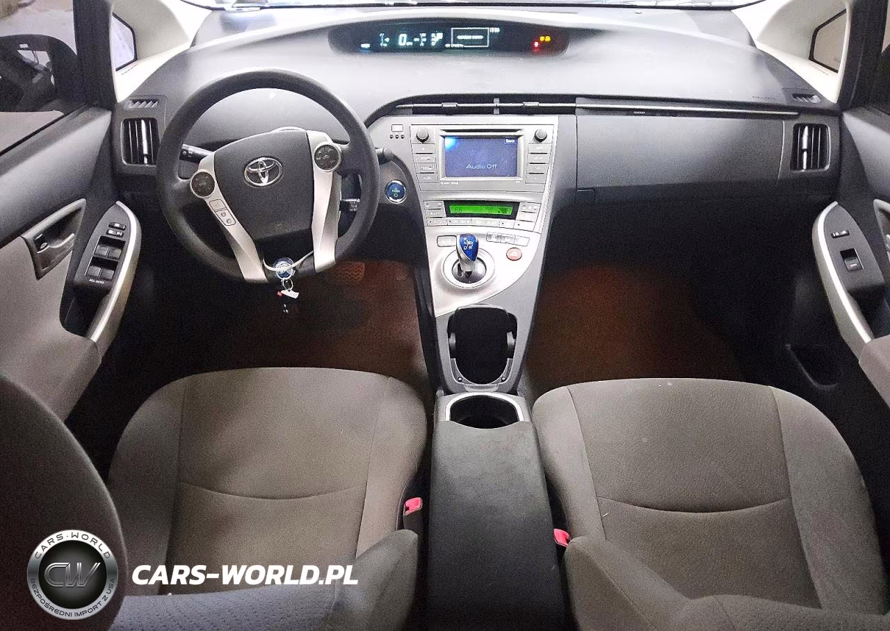 2012 Toyota Prius Three VIN:JTDKN3DU0C5462459 - 8