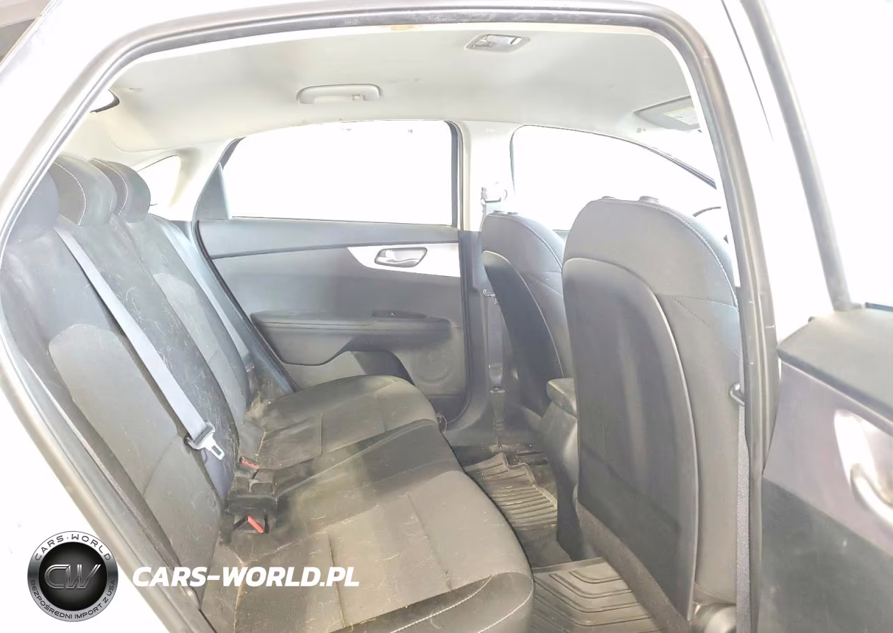 2022 Kia Forte Lxs VIN:3KPF24ADXNE475537 - 10