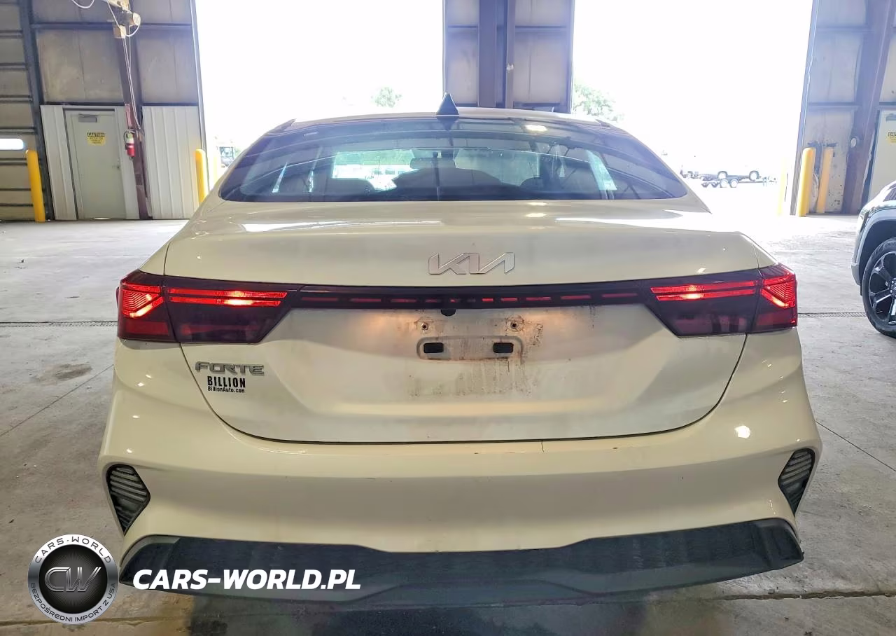 2022 Kia Forte Lxs VIN:3KPF24ADXNE475537 - 6