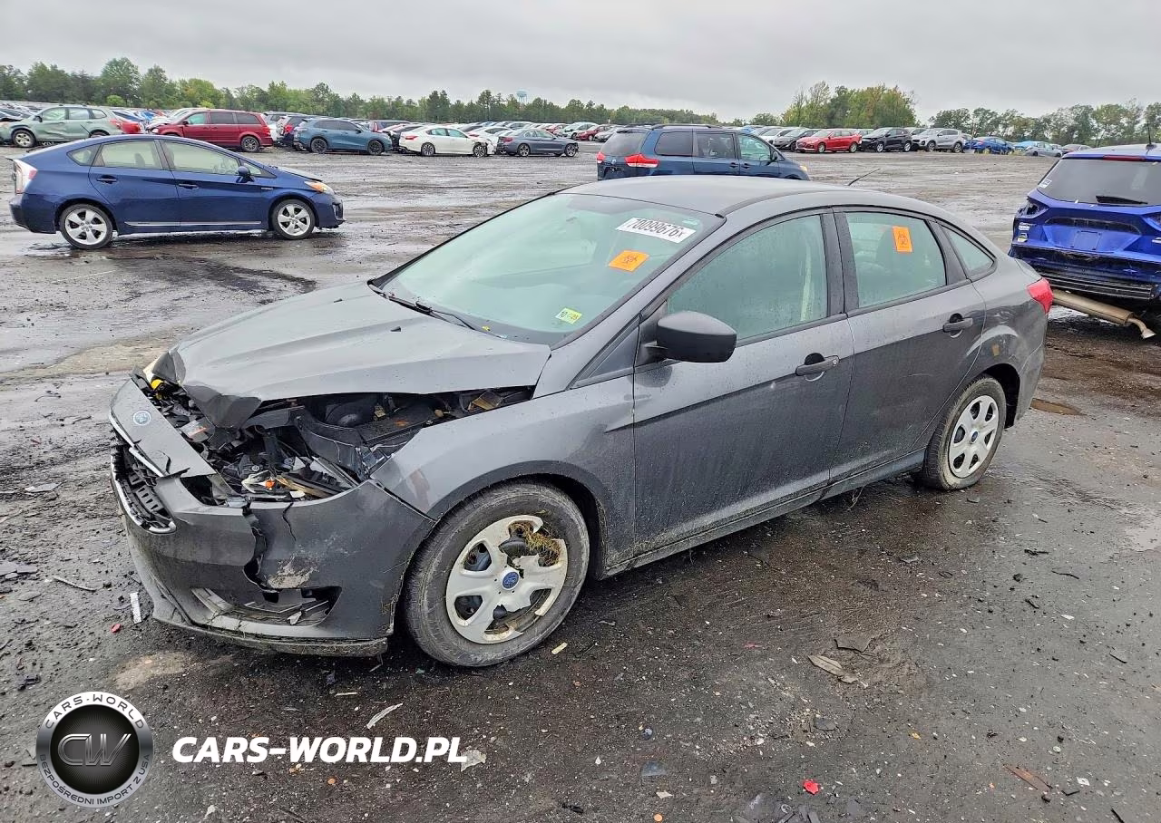2017 Ford Focus S VIN:1FADP3E2XHL327630 - 1