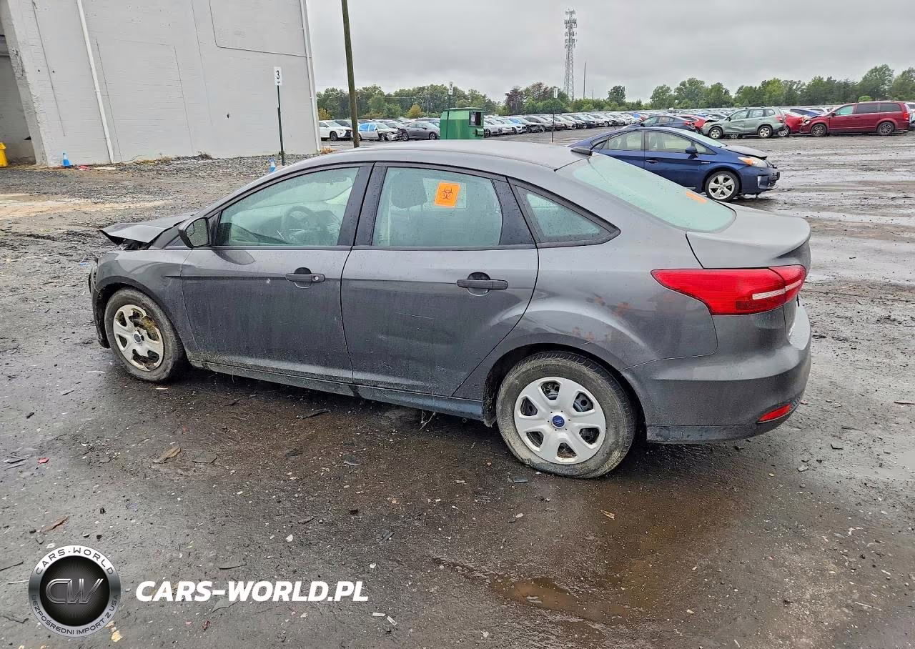 2017 Ford Focus S VIN:1FADP3E2XHL327630 - 2