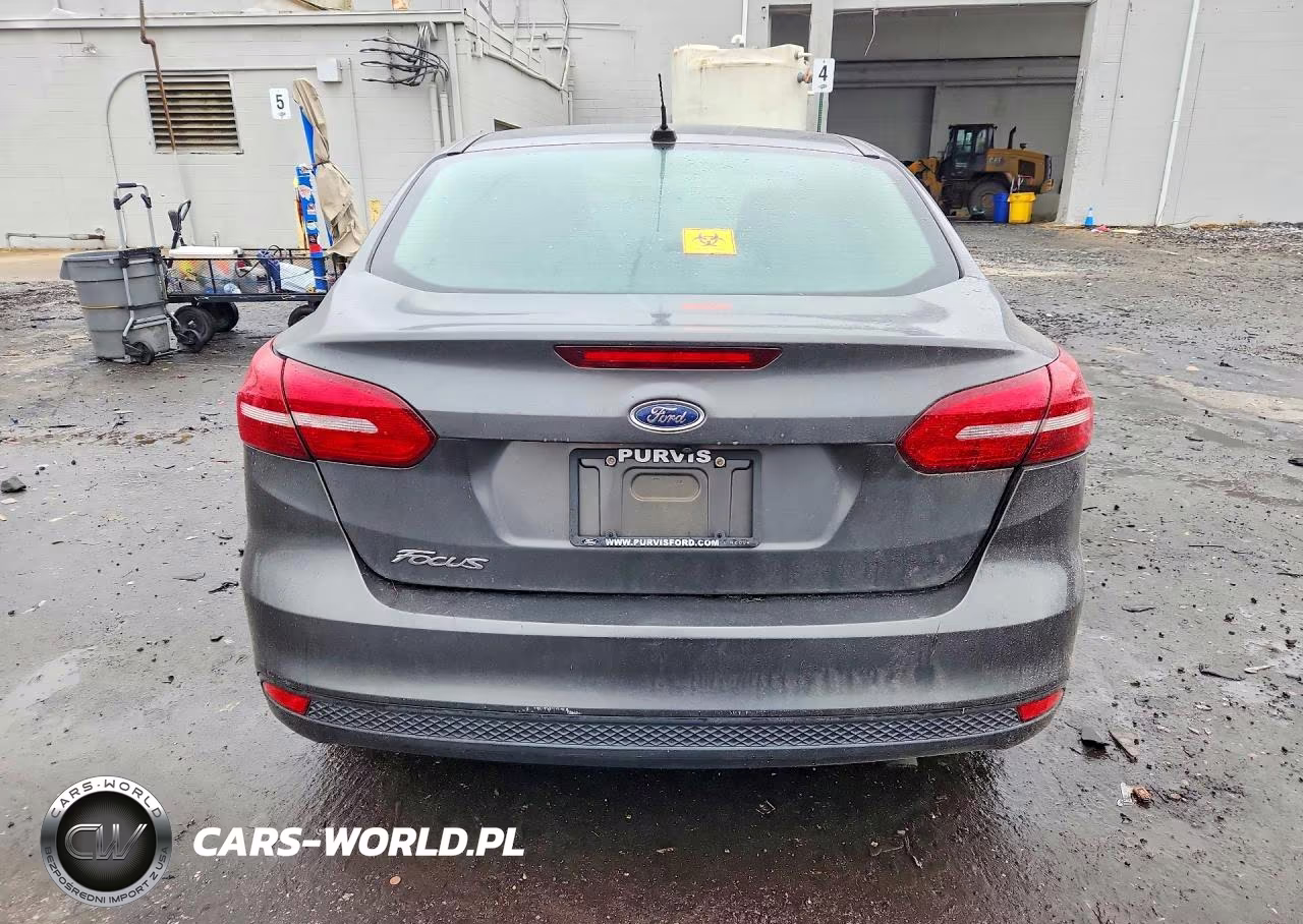 2017 Ford Focus S VIN:1FADP3E2XHL327630 - 6