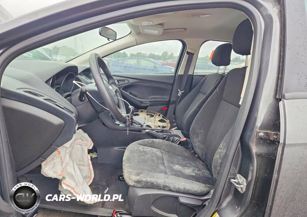 2017 Ford Focus S VIN:1FADP3E2XHL327630 - 7