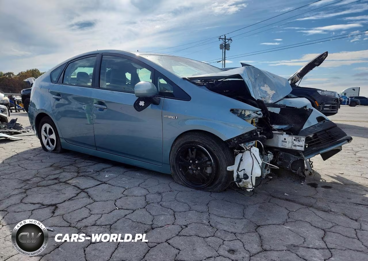 2014 Toyota Prius Four VIN:JTDKN3DU5E1749774 - 4