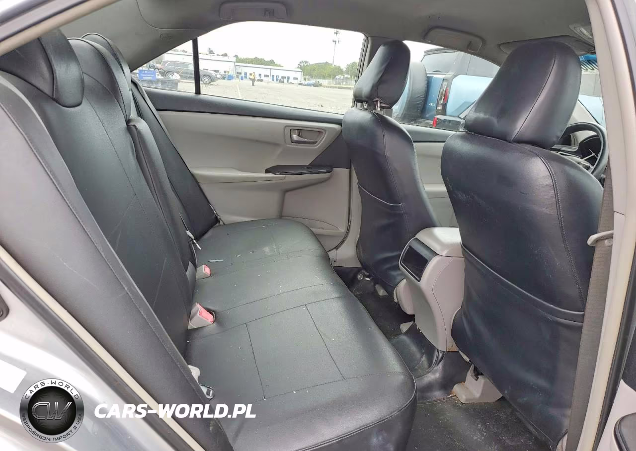 2015 Toyota Camry Le VIN:4T1BF1FKXFU035678 - 10