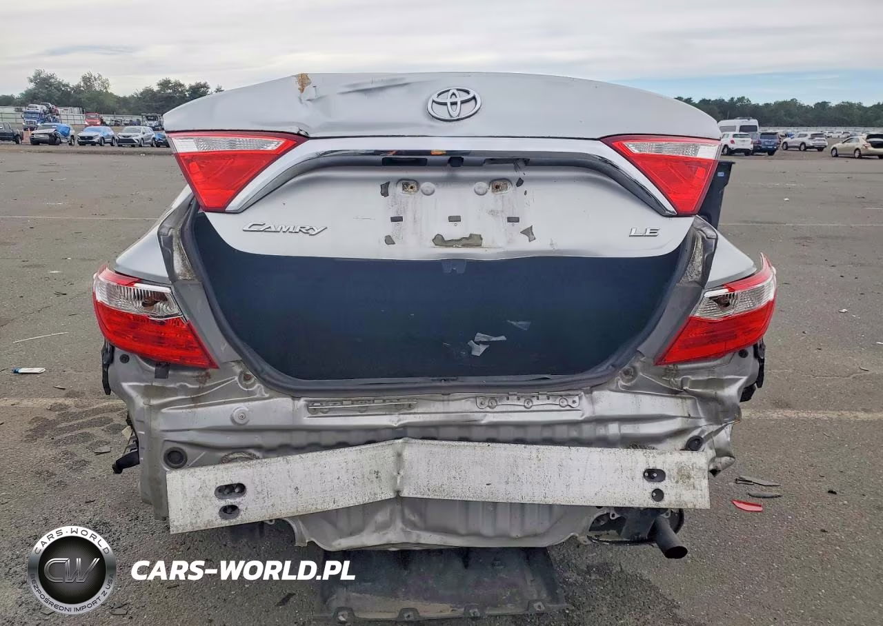 2015 Toyota Camry Le VIN:4T1BF1FKXFU035678 - 6