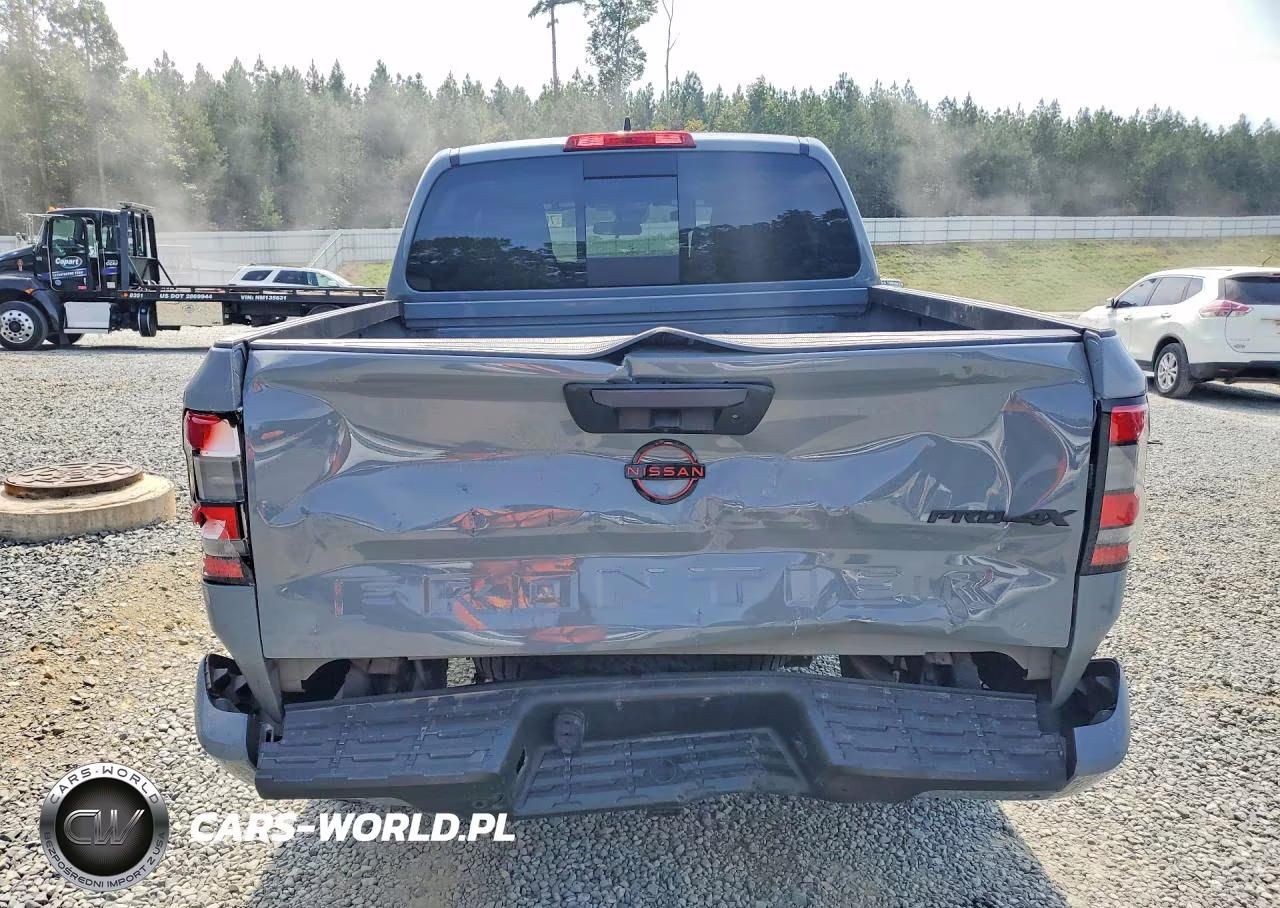 2024 Nissan Frontier Pro-4X VIN:1N6ED1EK8RN633840 - 6