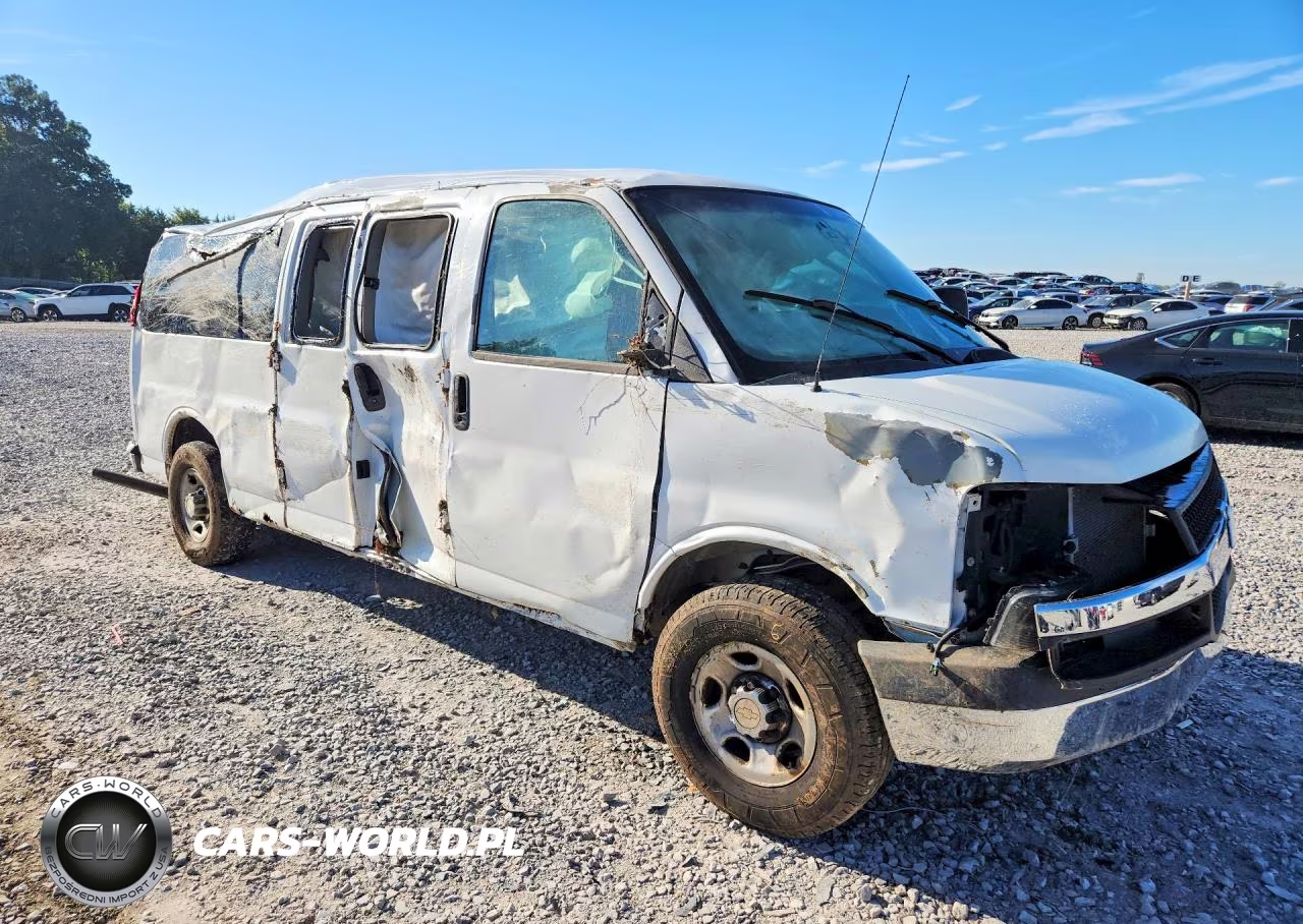 2008 Chevrolet Express G3500 VIN:1GAHG39K981230204 - 4