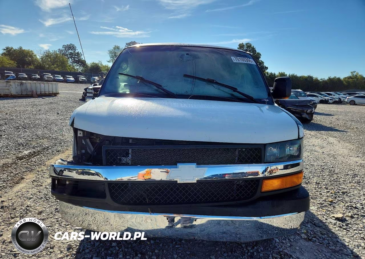 2008 Chevrolet Express G3500 VIN:1GAHG39K981230204 - 5