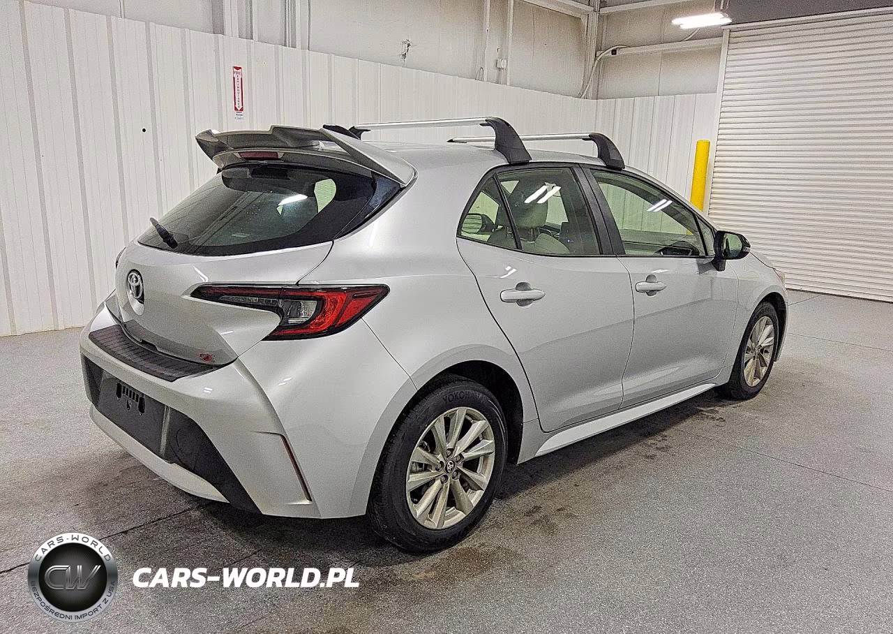 2026 Toyota Corolla Hatchback Se VIN:JTND4MBEXT3254321 - 3