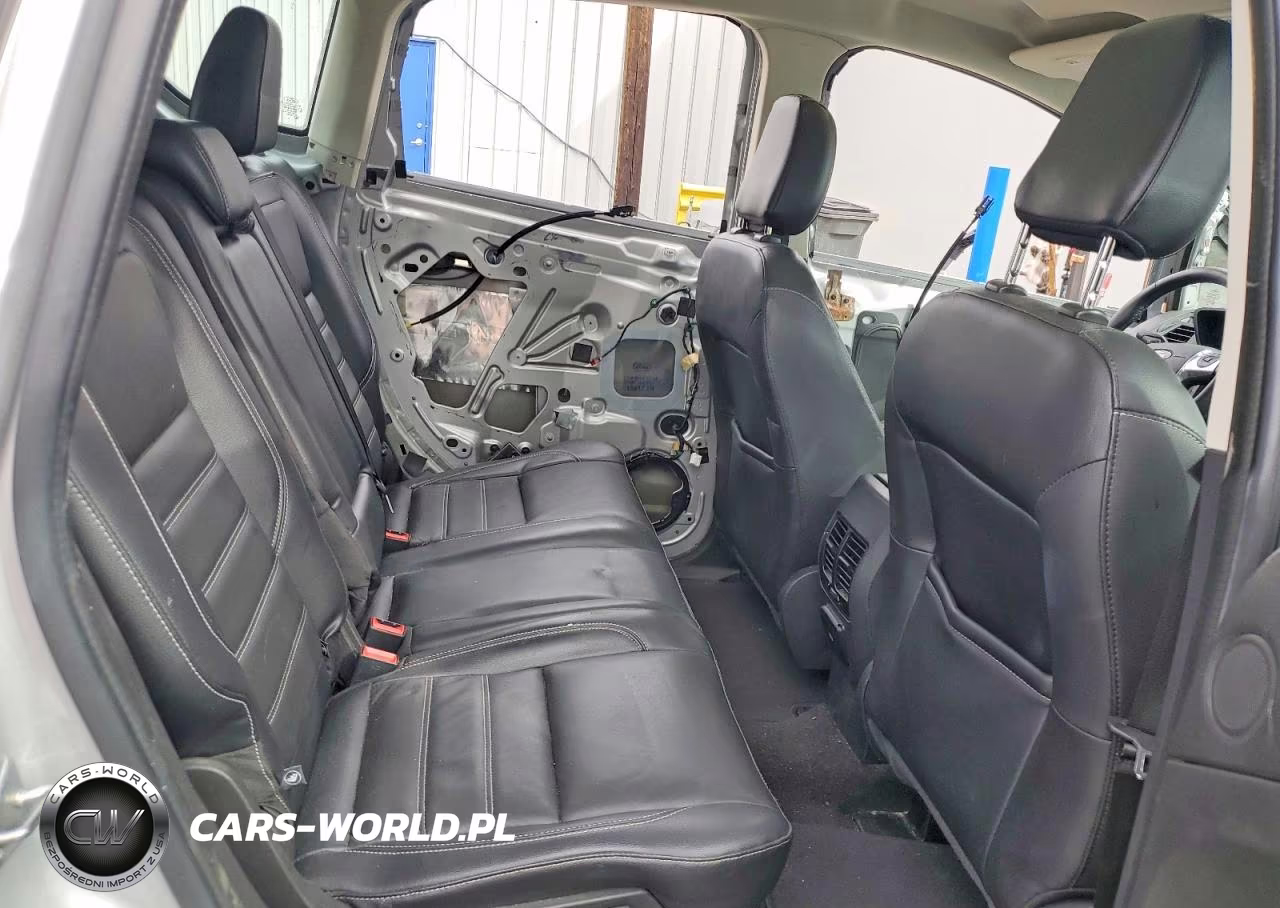 2018 Ford C-Max Titanium VIN:1FADP5DU7JL101260 - 10