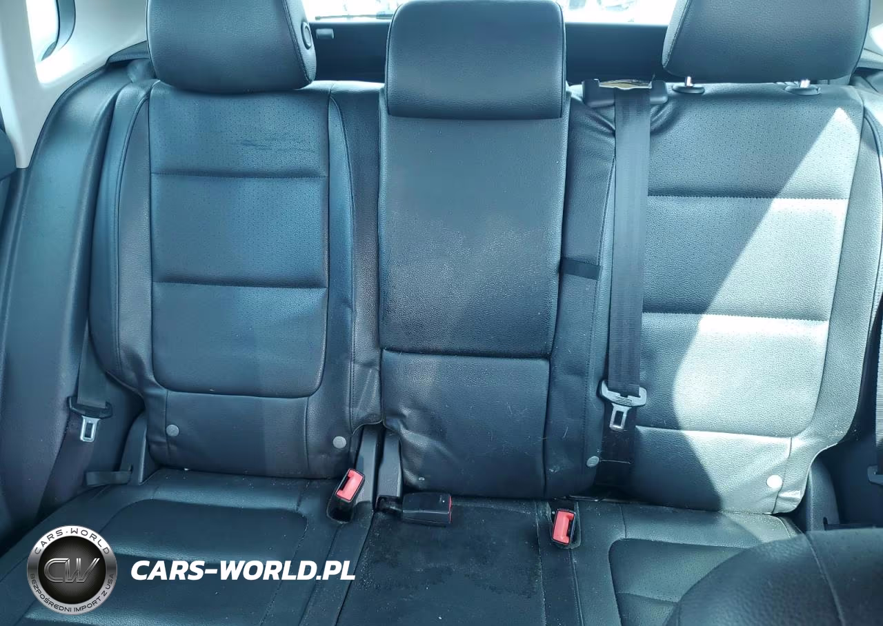 2012 Volkswagen Tiguan S VIN:WVGAV7AX6CW006246 - 10