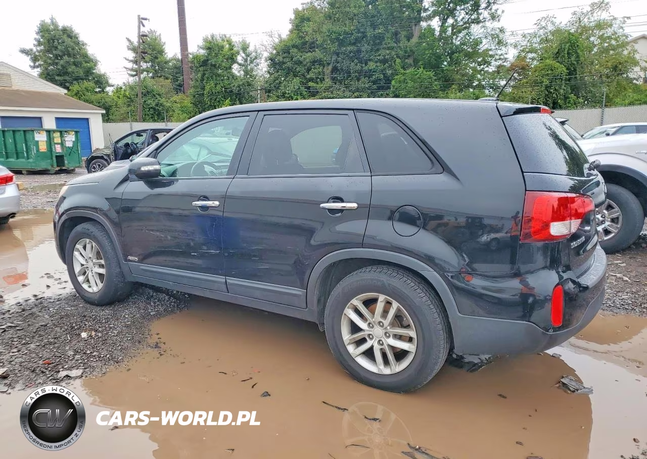2015 Kia Sorento Lx VIN:5XYKTCA63FG614712 - 2