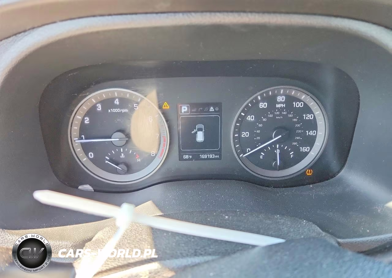 2018 Hyundai Tucson Limited VIN:KM8J3CA20JU688696 - 9