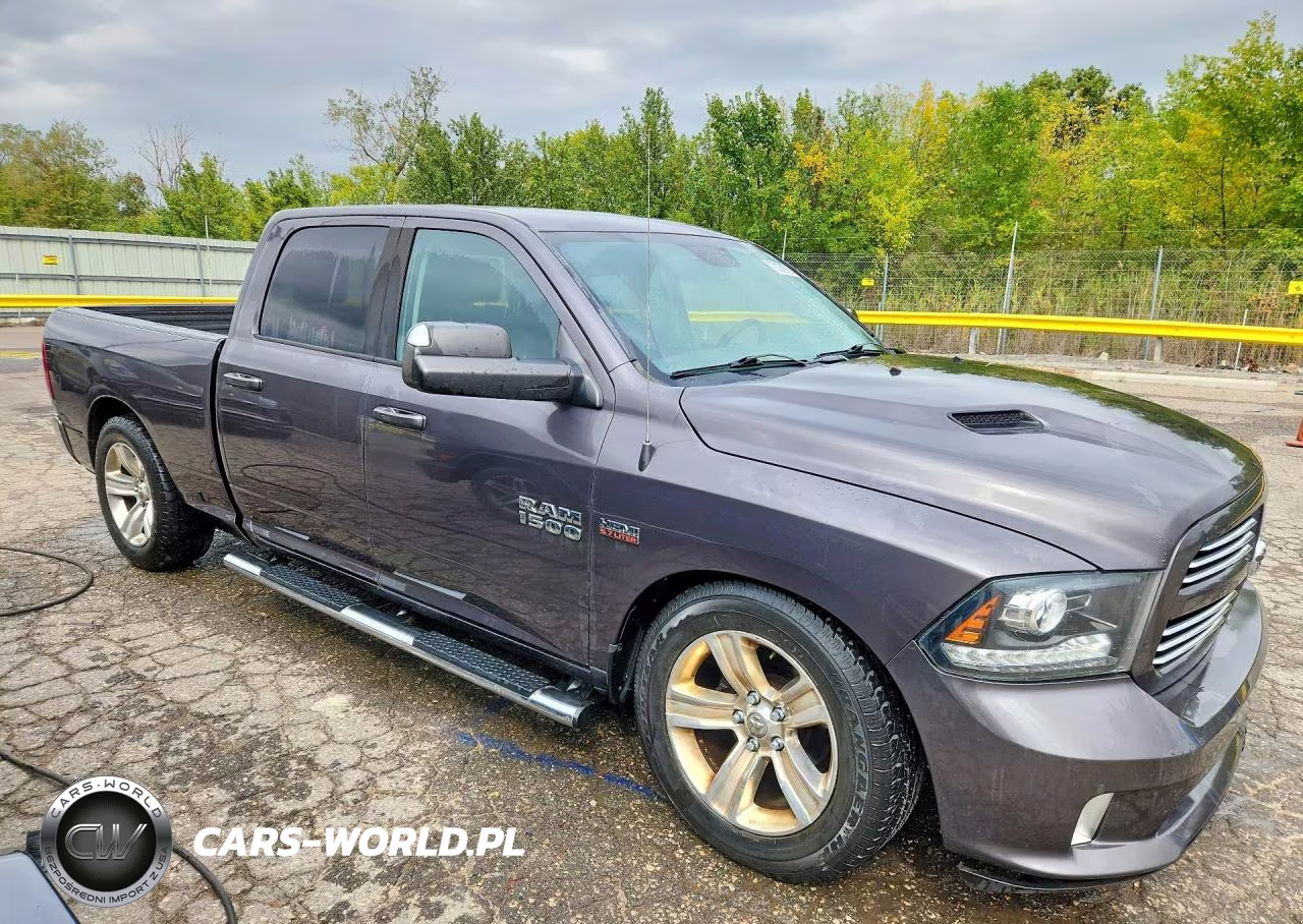 2015 Ram 1500 Sport VIN:1C6RR7UT4FS736292 - 4