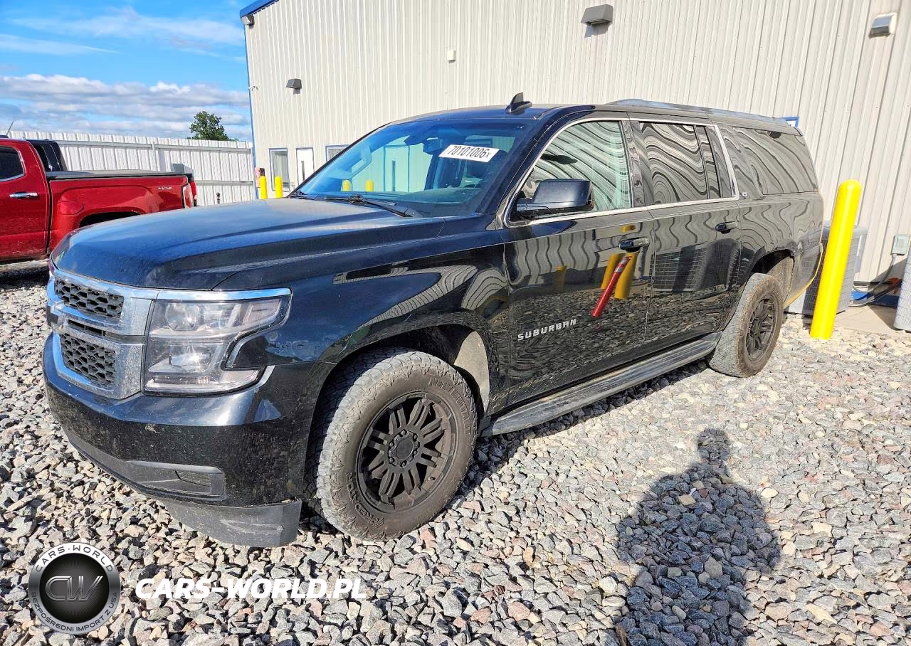 2016 Chevrolet Suburban K1500 Ls – zdjęcie 1 z 13