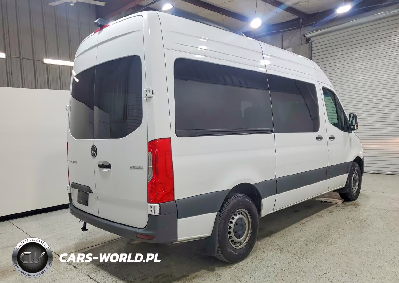 2024 Mercedes-Benz Sprinter 2500 VIN:W1Z4KFHY0RP716384 - 3
