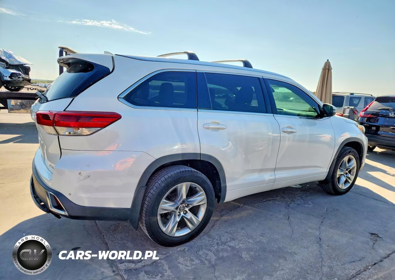 2018 Toyota Highlander Limited VIN:5TDYZRFH4JS237695 - 3